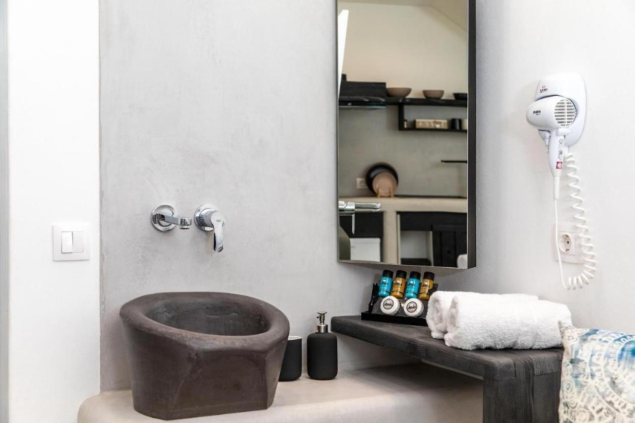 Blue Heart Luxury Suites Naxos City 外观 照片