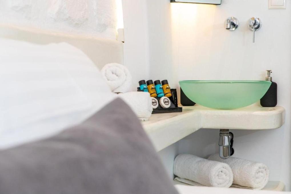 Blue Heart Luxury Suites Naxos City 外观 照片