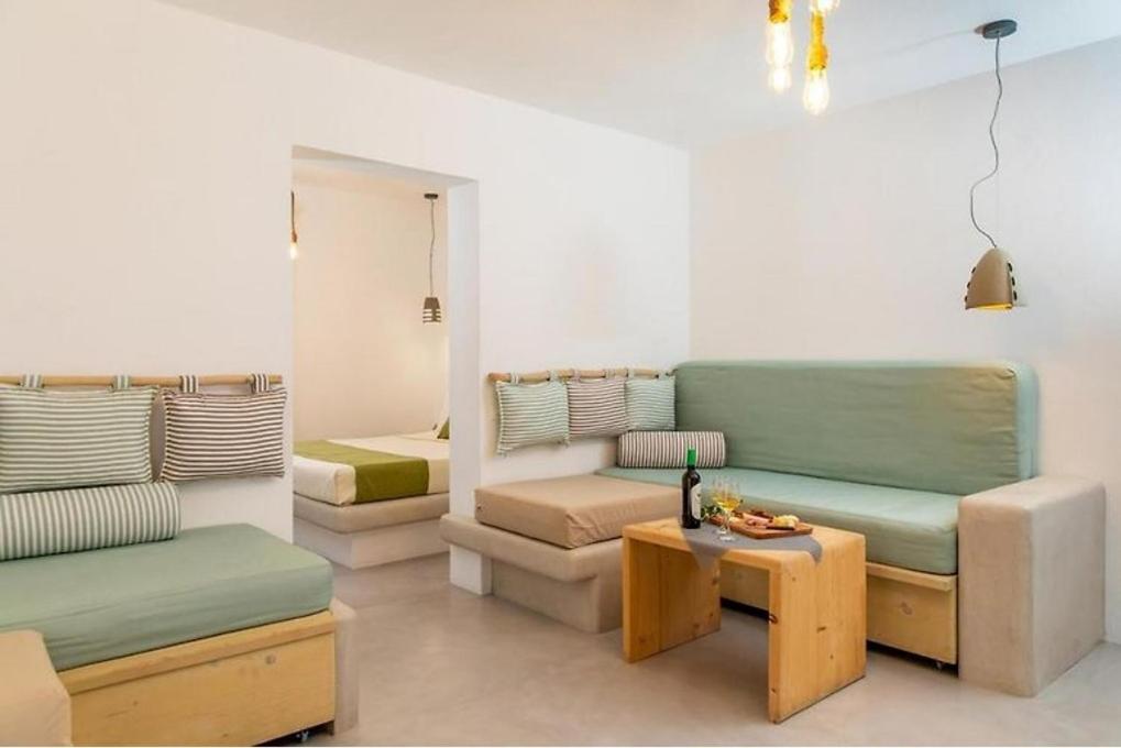 Blue Heart Luxury Suites Naxos City 外观 照片