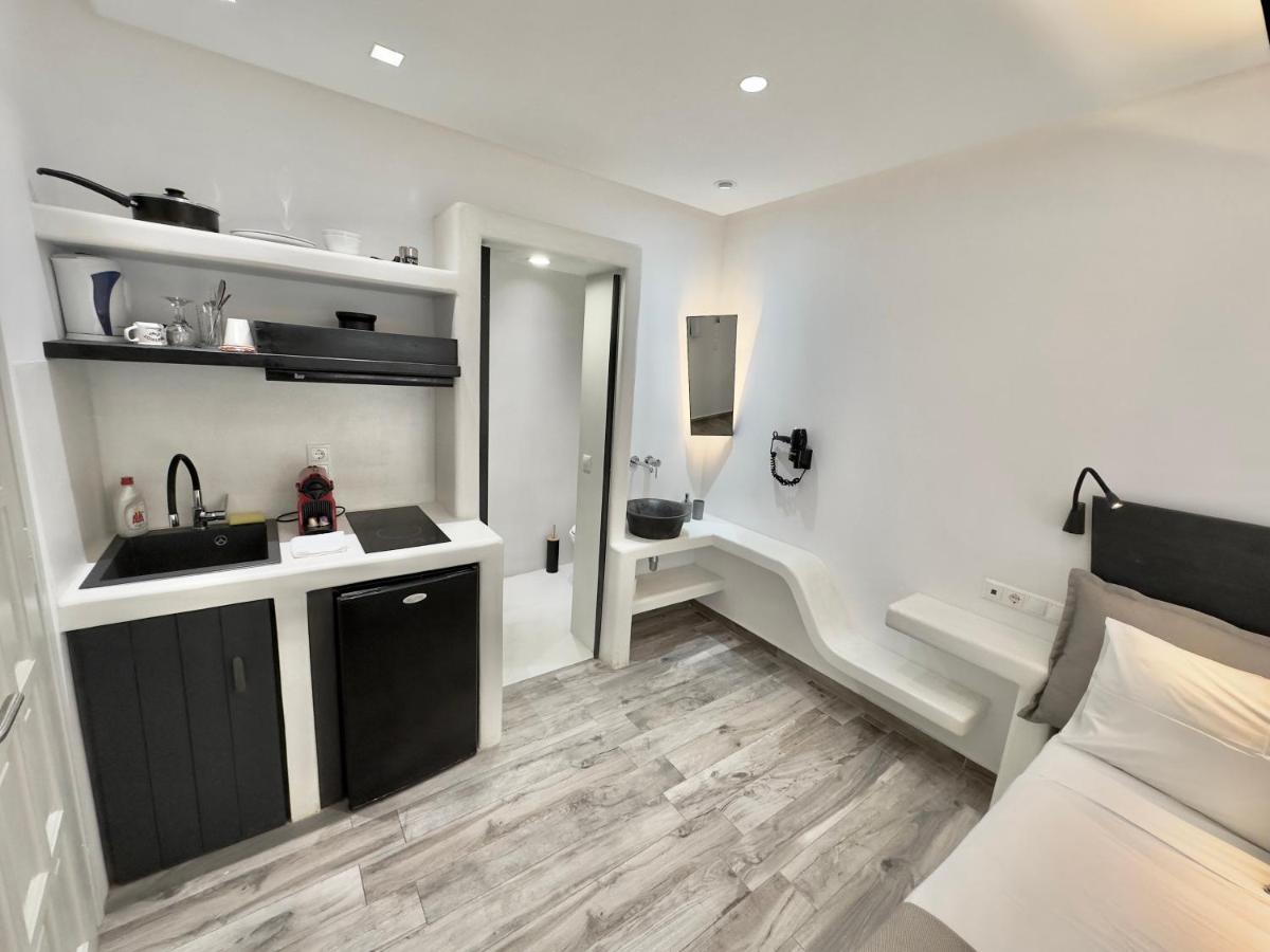 Blue Heart Luxury Suites Naxos City 外观 照片