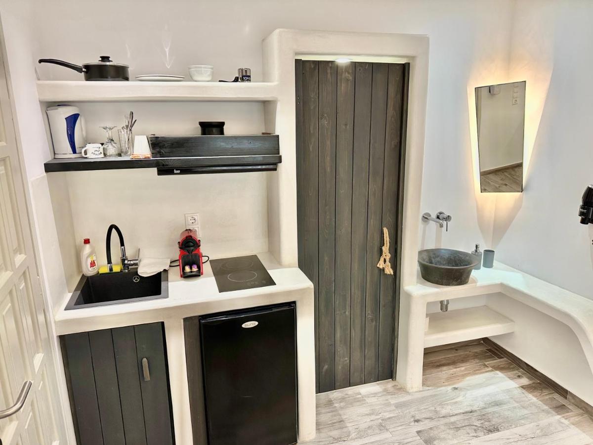 Blue Heart Luxury Suites Naxos City 外观 照片